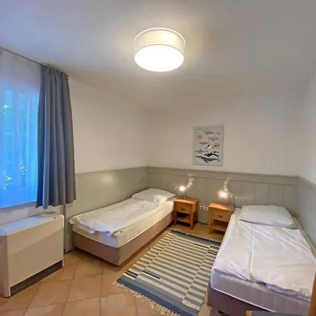 01 & 10 Am Selliner Lägenhet